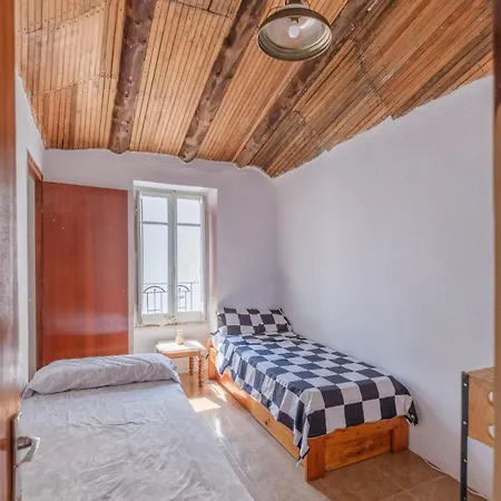 Bohemian With Internal Balcony