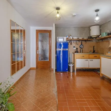 Bohemian With Internal Balcony * Aldover
