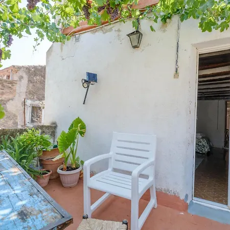 Bohemian With Internal Balcony *